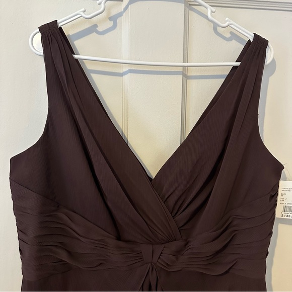 David’s Bridal empire waist bridesmaid dress size 18 brown chiffon sleeveless - Picture 2 of 10